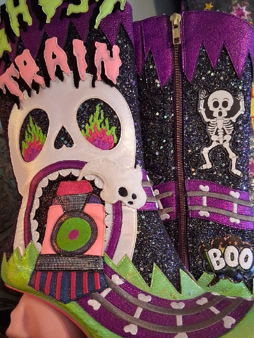 NEW GLOW IN THE DARK 'Ghost Train' Skull Heeled Boots, Size 42, 10.5ish - Picture 3 of 7